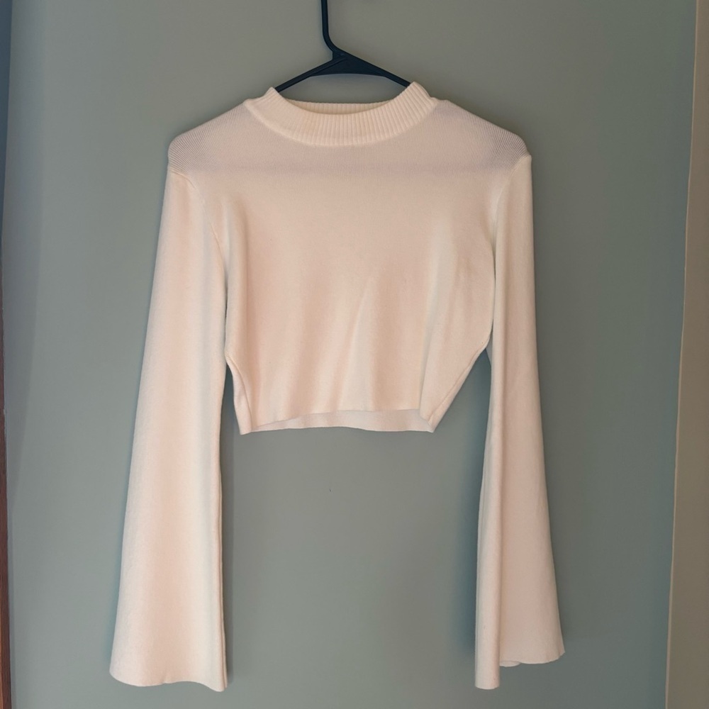 Princess Poly White Cropped Knit Sweater w Bell sleeves 
Size XS/S